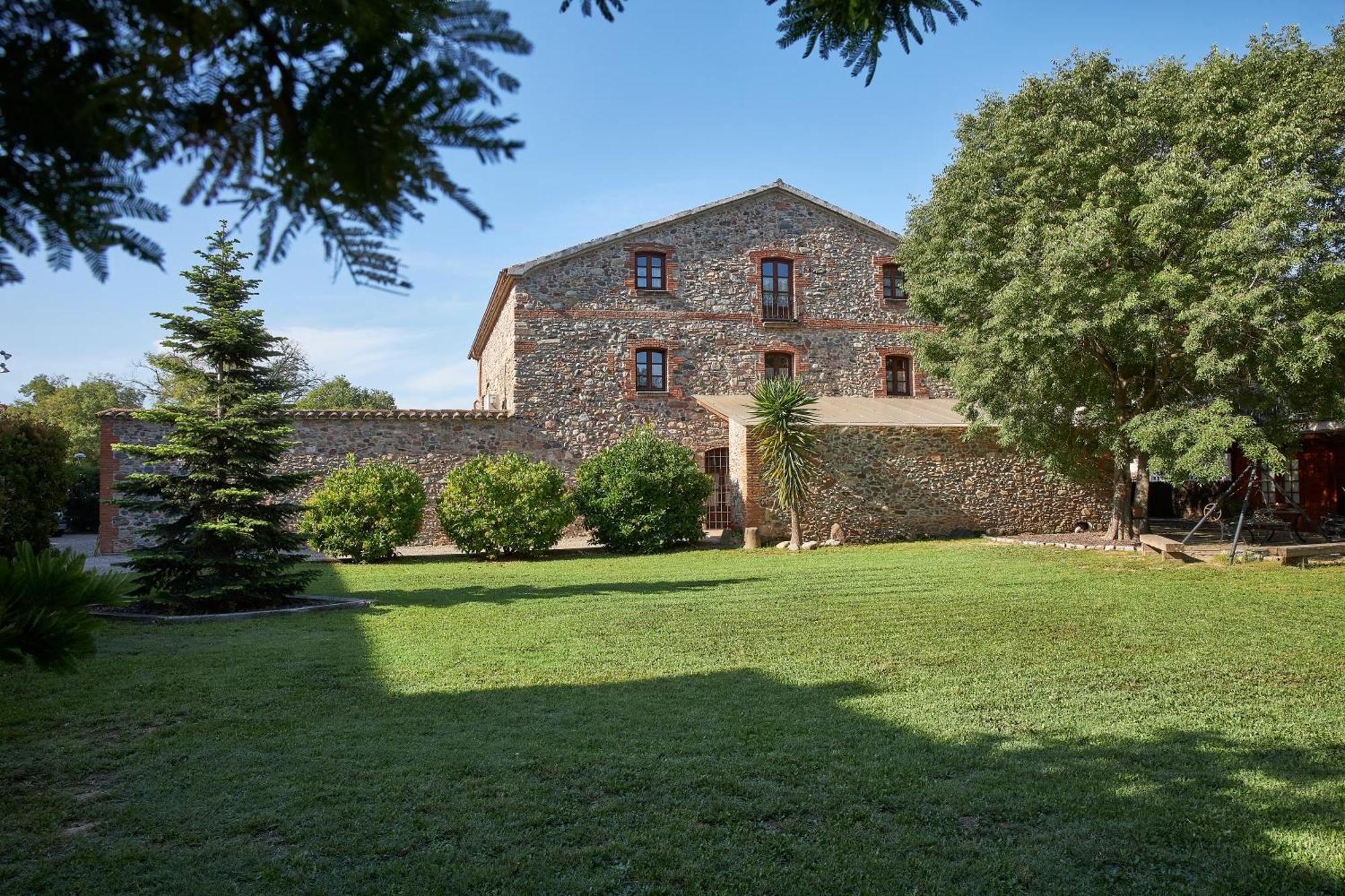 Mas Can Calet Aparthotel Les Franqueses del Vallès Kültér fotó
