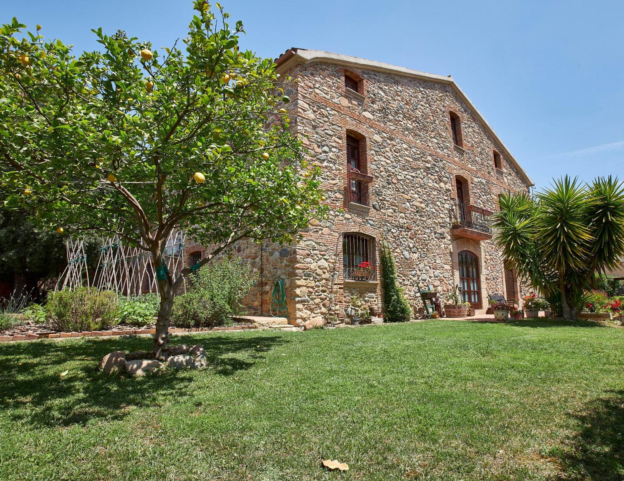 Mas Can Calet Aparthotel Les Franqueses del Vallès Kültér fotó