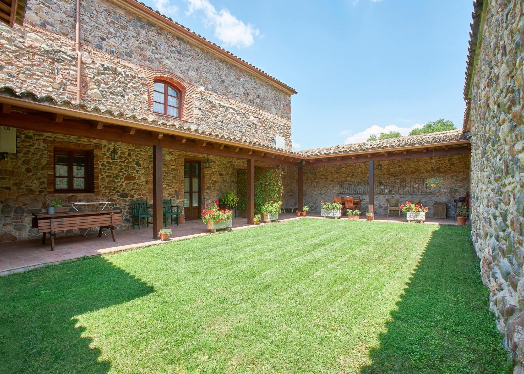 Mas Can Calet Aparthotel Les Franqueses del Vallès Kültér fotó