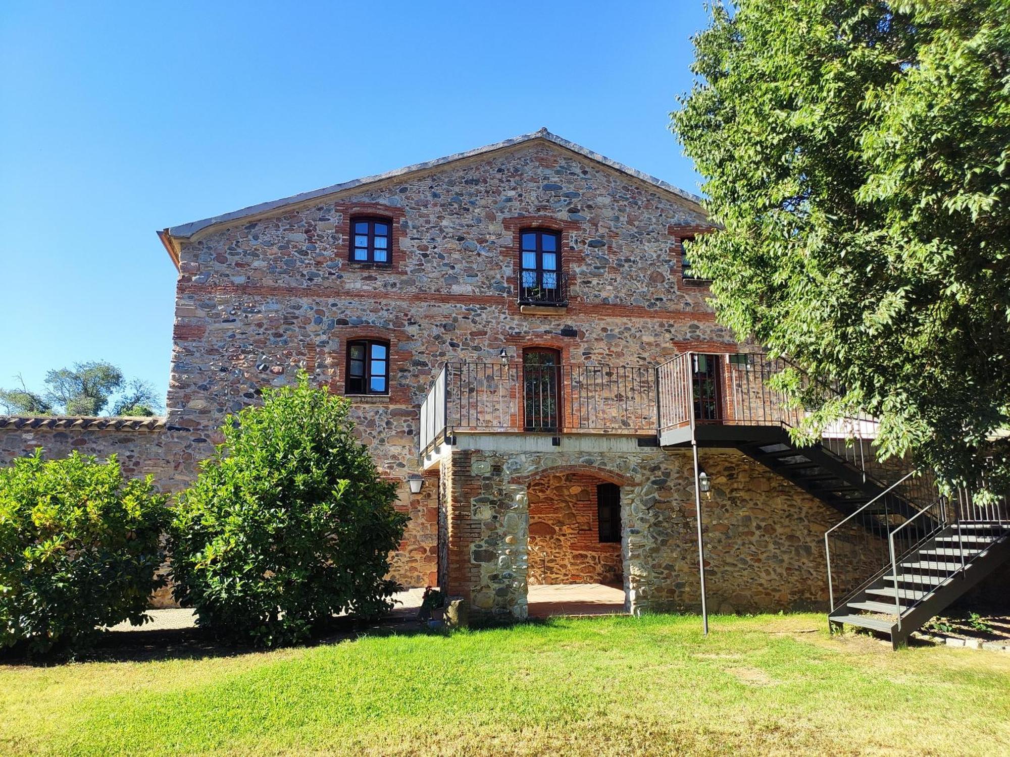 Mas Can Calet Aparthotel Les Franqueses del Vallès Kültér fotó